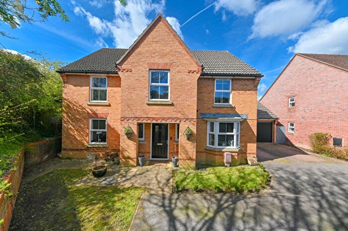 4 Bedroom Detached House For Sale In Sydney Way, Waterlooville, PO7