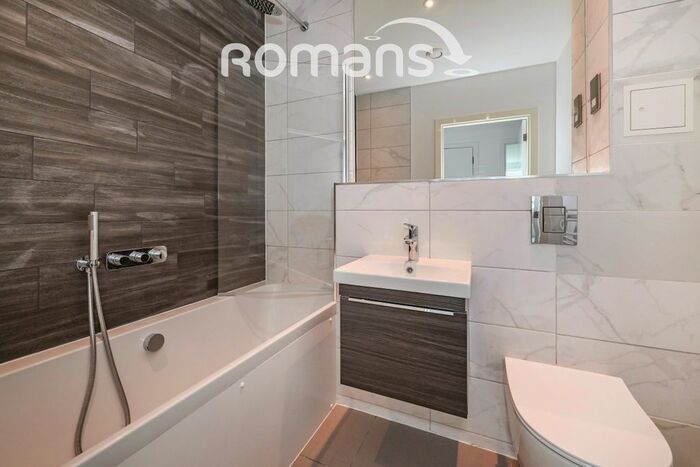 Studio To Rent In Cain Road The Boulevard, Bracknell, RG12