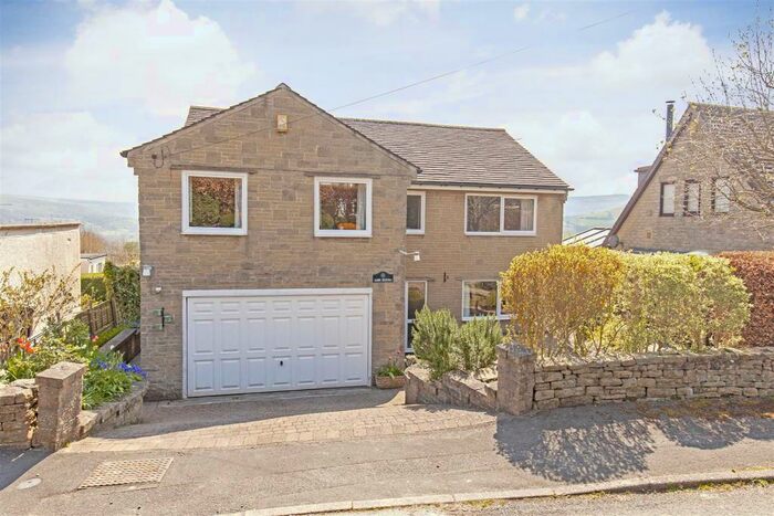 4 Bedroom House For Sale In Ranmoor Lane, Hathersage, Hope Valley, S32
