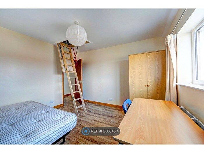 6 Bedroom Terraced House To Rent In Addison Gardens, Kingston Upon Thames, KT5