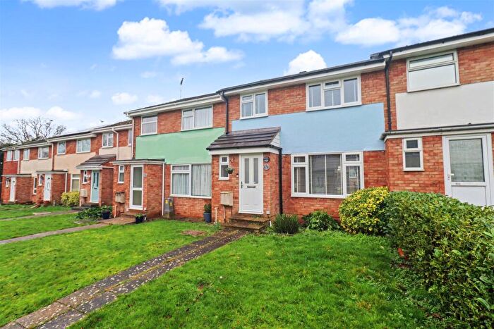 3 Bedroom Terraced House For Sale In Kenworthy Road, Braintree, CM7