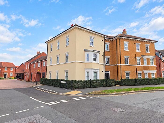 2 Bedroom Apartment For Sale In Anglia Way, Great Denham, Bedford, MK40