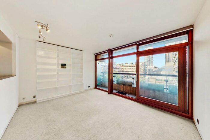 2 Bedroom Apartment To Rent In Willoughby House, EC2Y