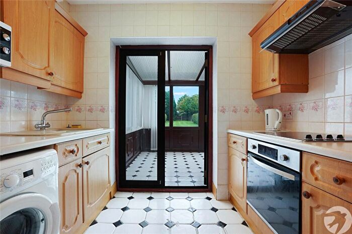 2 Bedroom Bungalow For Sale In Lynors Avenue, Rochester, Kent, ME2