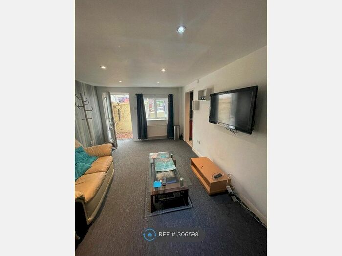 2 Bedroom Flat To Rent In Hewson Road, Lincoln, LN1