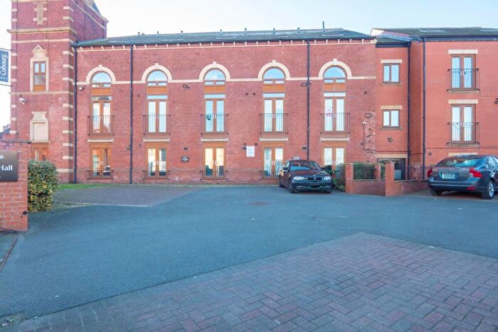 1 Bedroom Apartment For Sale In Hall Road, Leeds, LS12