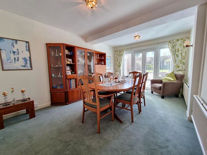 4 Bedroom Detached House For Sale In Pennard Drive, Southgate, Swansea, City And County Of Swansea., SA3