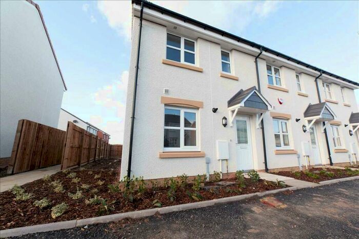 3 Bedroom End Of Terrace House To Rent In Banavie Terrace, Hamilton, ML3