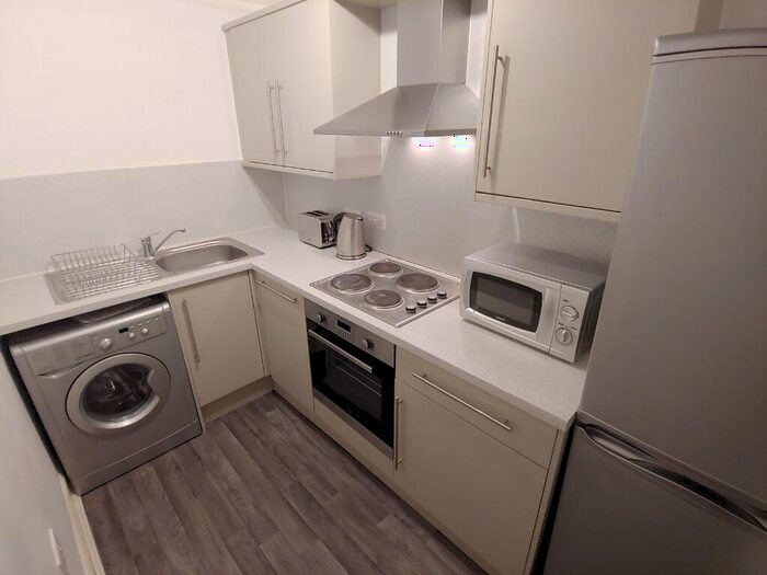 2 Bedroom Flat To Rent In Eyre Terrace, Edinburgh, EH3