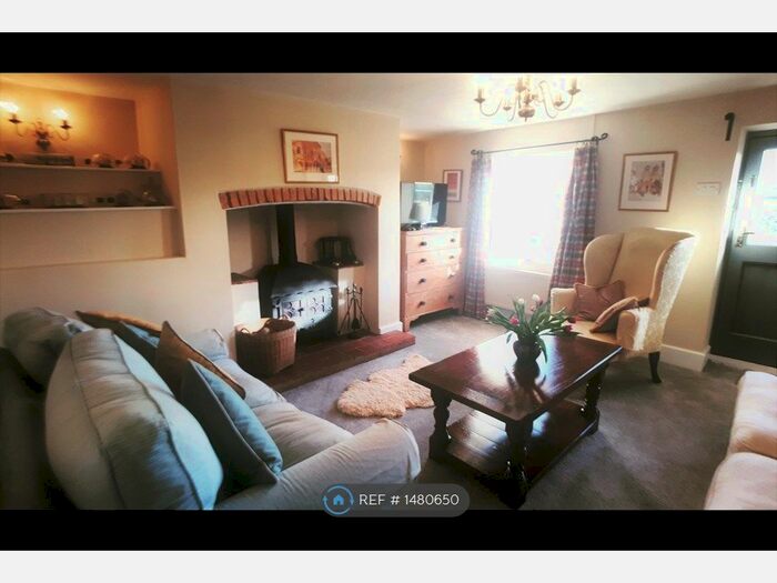 2 Bedroom Semi-Detached House To Rent In Farringdon, North Petherton, Bridgwater, TA6