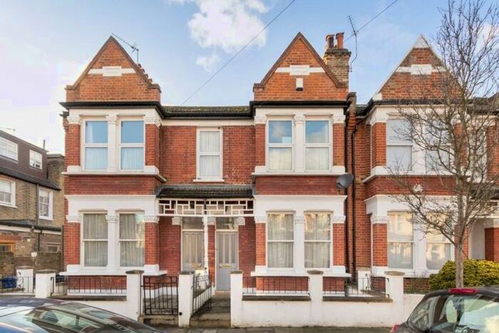 2 Bedroom Flat To Rent In Bonheur Road, London, W4