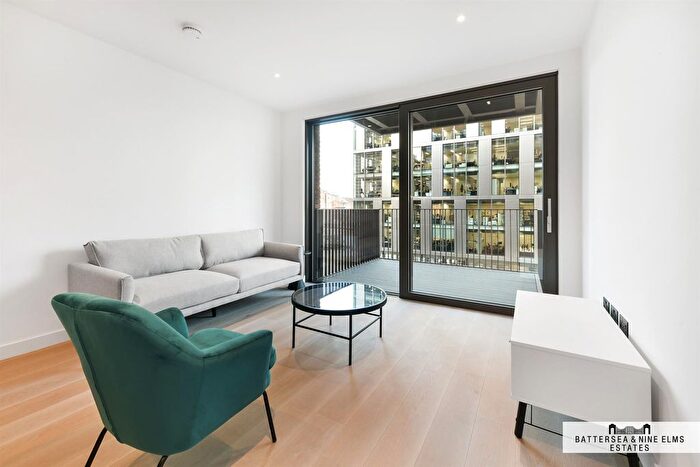 2 Bedroom Flat To Rent In Legacy Building, Embassy Gardens, SW11