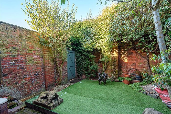 1 Bedroom Flat For Sale In Holgate Road, York, YO24