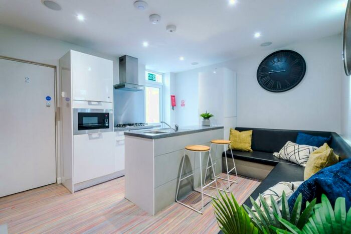 5 Bedroom Terraced House To Rent In Hill Street, Newcastle-under-Lyme, ST5