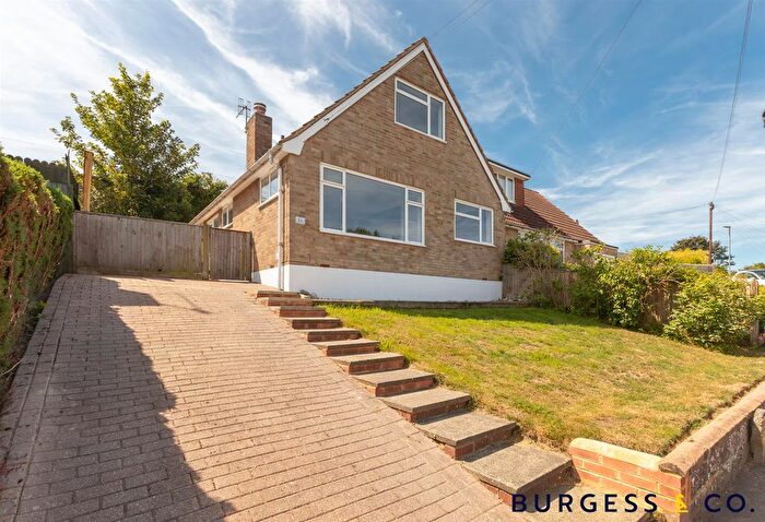 3 Bedroom Semi-Detached House For Sale In Amherst Close, Hastings, TN34