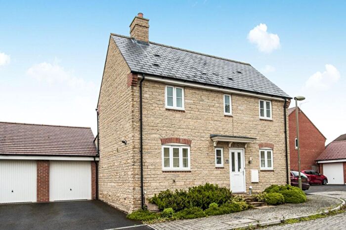 4 Bedroom Detached House To Rent In Russ Avenue, Faringdon, SN7