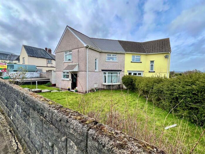 3 Bedroom Semi-Detached House For Sale In Heol Gwrangfryn, Rhigos, Aberdare, CF44