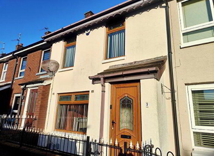 2 Bedroom Mid Terraced House For Sale In Glenfarne Street, Belfast, BT13