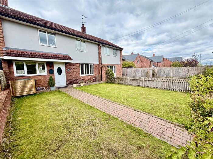 3 Bedroom Semi-Detached House For Sale In Queensford, Worthenbury., LL13