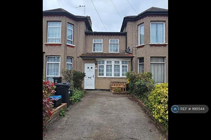 2 Bedroom Terraced House To Rent In Ilford, Ilford, IG1