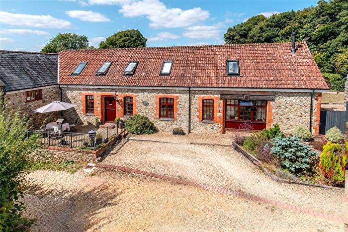 3 Bedroom Semi-Detached House For Sale In Culmhead, Taunton, TA3