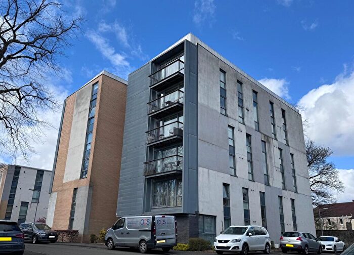 2 Bedroom Flat To Rent In Brabloch Park, Paisley, PA3