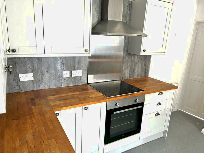 3 Bedroom Terraced House To Rent In High St, Belbroughton, DY9