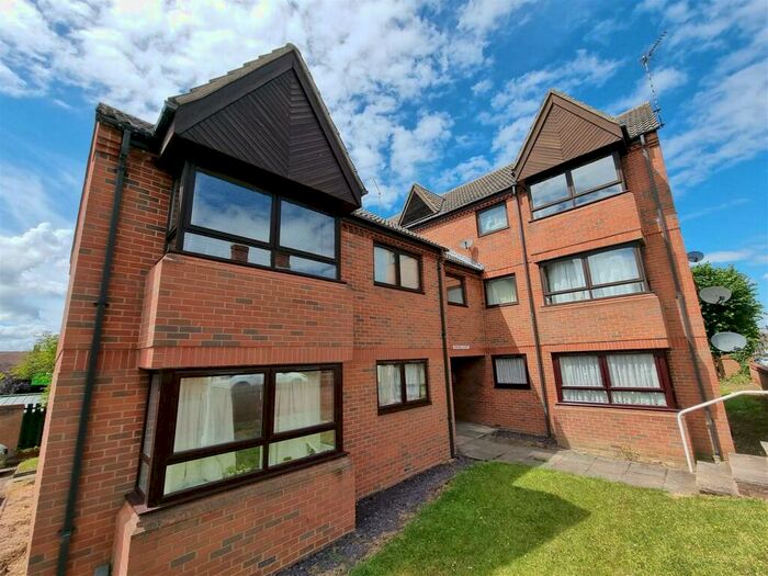 1 Bedroom Flat To Rent In Chichele Court, North Street, Rushden, Northants, NN10