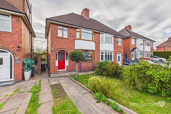 3 Bedroom Semi-Detached House For Sale In Stanton Road, Burton-on-Trent, DE15