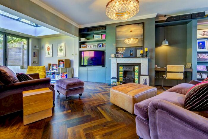 5 Bedroom House To Rent In Park Drive, Golders Hill Park, NW11