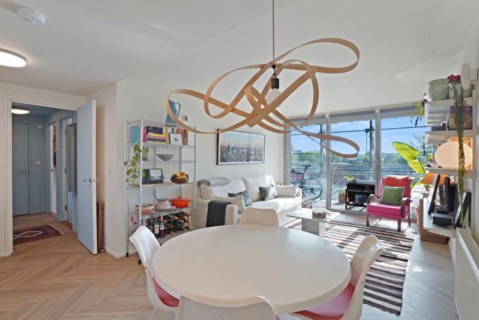 2 Bedroom Flat For Sale In Consort Road, Peckham, London, SE15