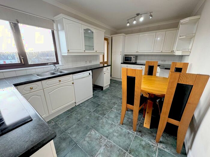 3 Bedroom Semi-Detached House For Sale In Kenneth Drive, Isle Of South Uist, HS8