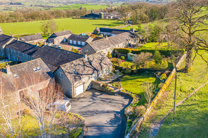 5 Bedroom Barn Conversion For Sale In Old Sawmill, Rigmaden, Mansergh, LA6