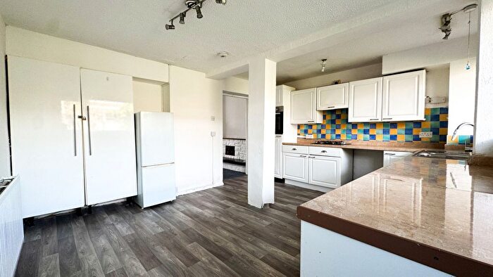 3 Bedroom Semi-detached House For Sale In Laurel Street, Bristol, Gloucestershire, BS15