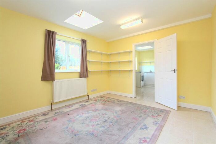 1 Bedroom Studio To Rent In Howberry Close, Edgware, HA8