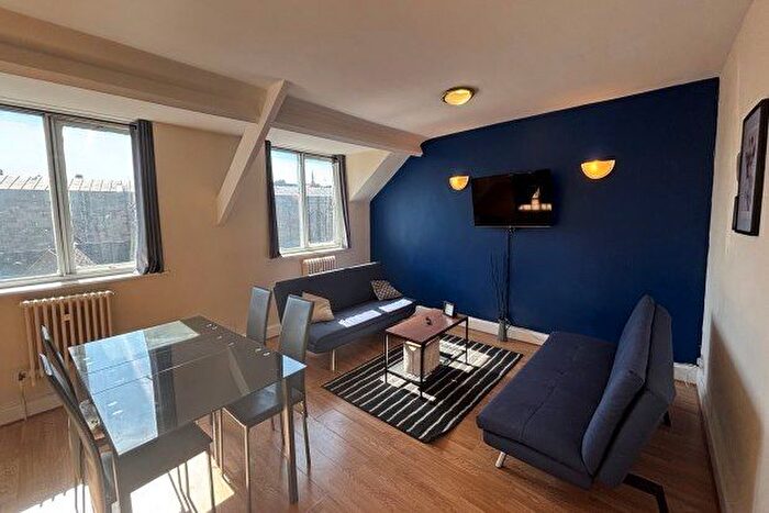 1 Bedroom Flat To Rent In Mosley Street, Newcastle Upon Tyne, NE1