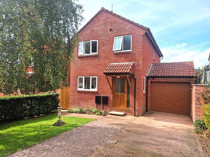 3 Bedroom Detached House For Sale In St. Margarets View, Exmouth, EX8