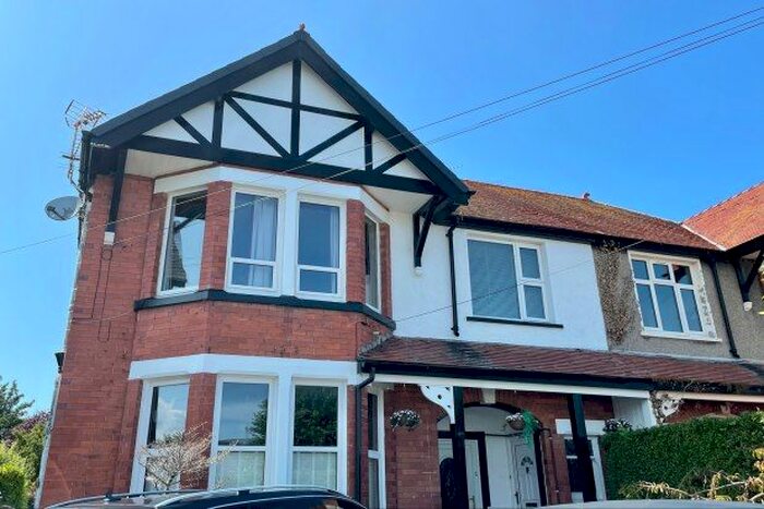 2 Bedroom Flat To Rent In Everard Road, Colwyn Bay, LL28