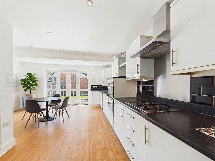 4 Bedroom Terraced House To Rent In Flowers Avenue, Ruislip, HA4