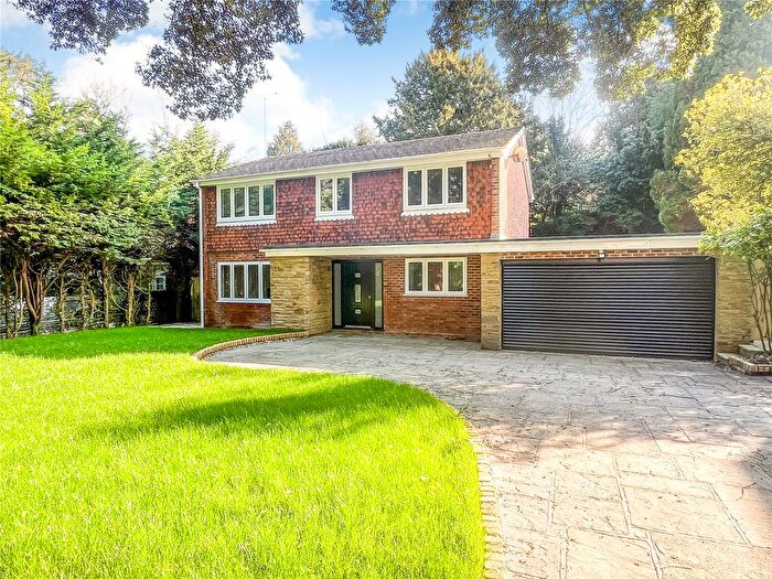 4 Bedroom Detached House To Rent In Welcomes Road, Kenley, CR8