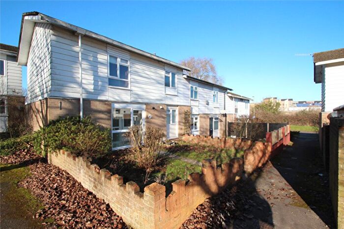 3 Bedroom Semi-Detached House To Rent In Romsey Close, Popley, Basingstoke, RG24