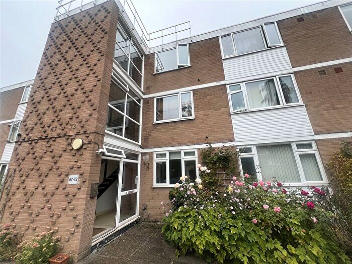 2 Bedroom Flat To Rent In Boreham Holt, Elstree, Borehamwood, Hertfordshire, WD6