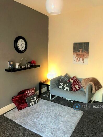 3 Bedroom Terraced House To Rent In Holberry Close, Sheffield, S10