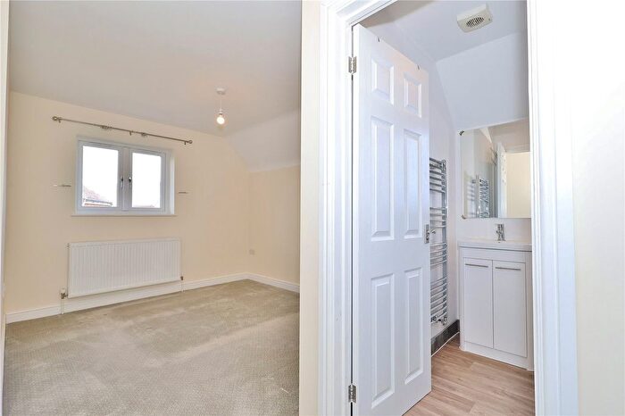 4 Bedroom Semi-Detached House To Rent In Kings Road, West End, Woking, Surrey, GU24