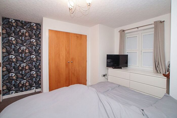 2 Bedroom Flat For Sale In Pennine View Close, Carlisle, CA1