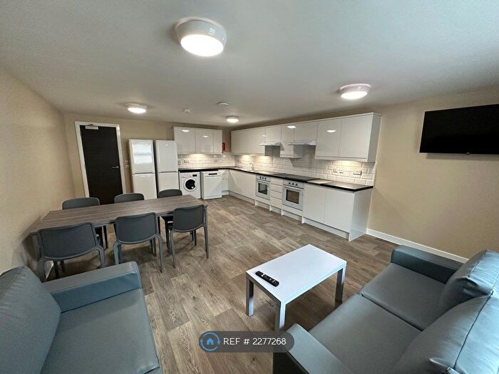 6 Bedroom Flat To Rent In Stokes Croft, Bristol, BS1