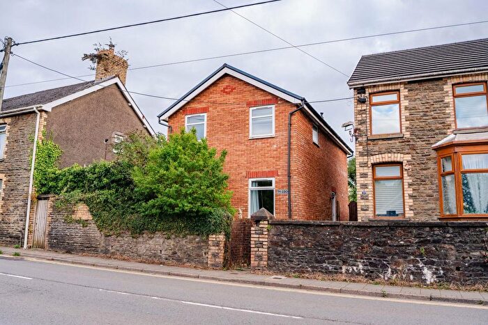 3 Bedroom Detached House For Sale In Bridgend Road, Llanharan, Pontyclun, CF72