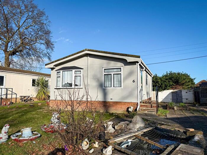 2 Bedroom Park Home For Sale In The Spinney, Jaywick Lane, Clacton-On-Sea, CO16