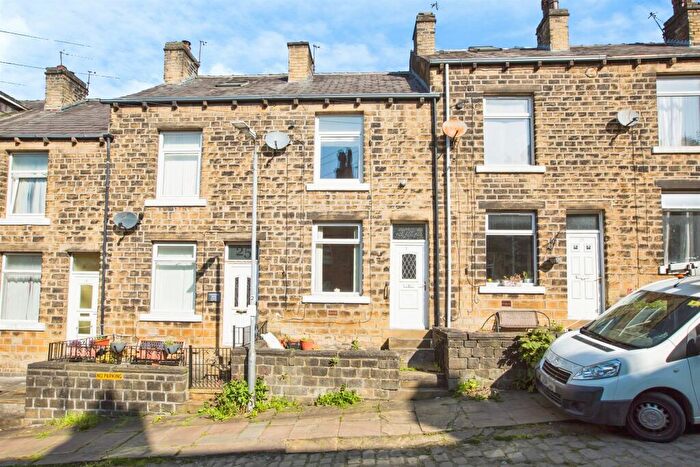 2 Bedroom Terraced House For Sale In Cleveland Avenue, Halifax, HX3