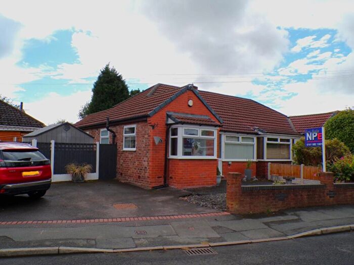 2 Bedroom Semi-Detached Bungalow For Sale In Willows Drive, Failsworth, Manchester, M35